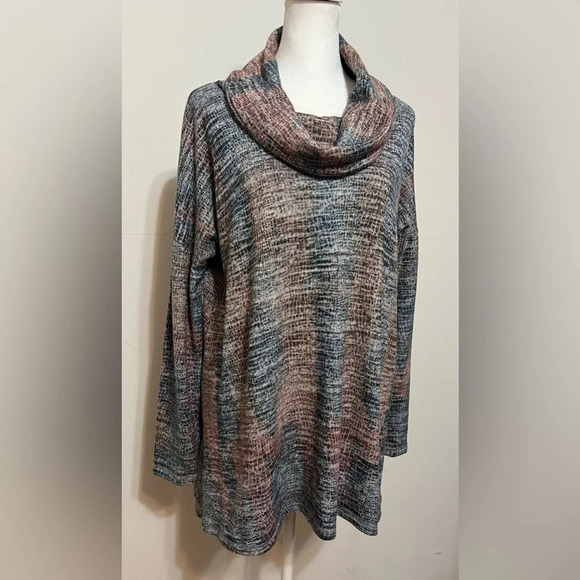 Cha Cha Vente Cowl Neck High Low Sweater Top Size Medium - Picture 12 of 12